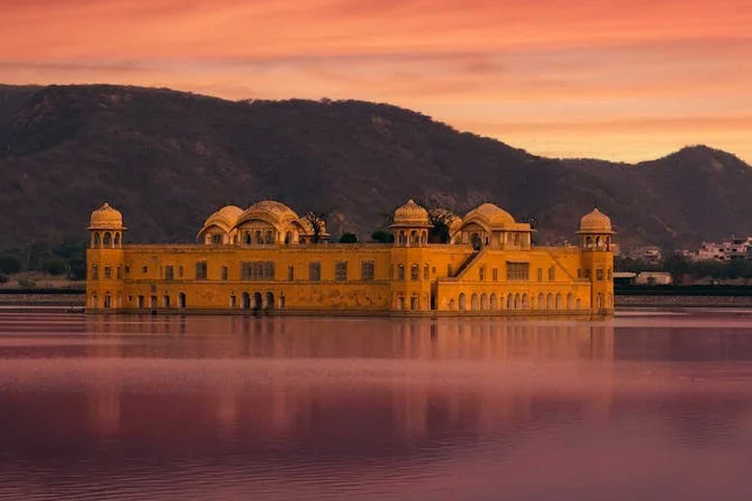 Overnight Jaipur Tour by Car