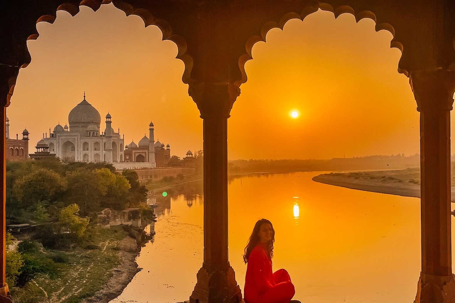 Same Day Agra Taj Mahal Sunrise Tour